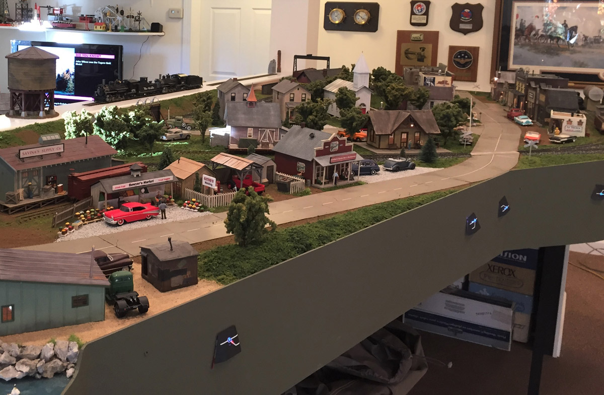 Fascia-mounted IntuiSwitch™ controls on Pete Vollmer's layout